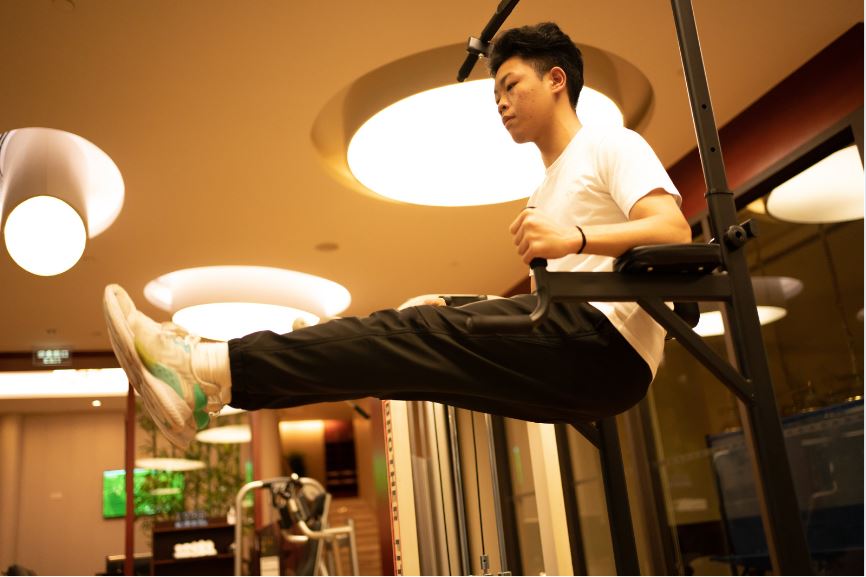 ぽっこりお腹 男性 トレーニング